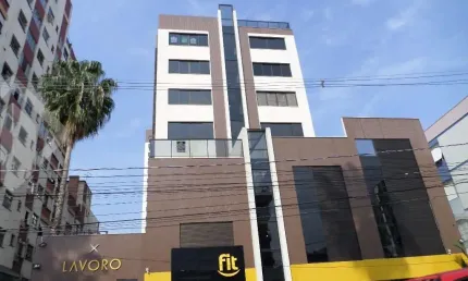 Sala comercial à venda na Avenida Getúlio Vargas, 1644, Menino Deus, Porto Alegre, 29 m2 por R$ 180.000