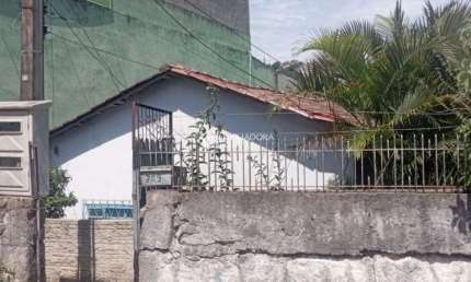 Casa com 3 quartos à venda na Rua Borborema, 729, Vila João Pessoa, Porto Alegre, 117 m2 por R$ 287.000