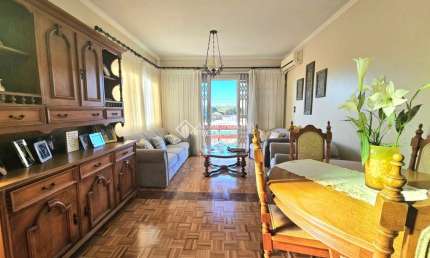 Casa com 4 quartos à venda na Rua Teófilo Otoni, 67, Partenon, Porto Alegre, 246 m2 por R$ 650.000