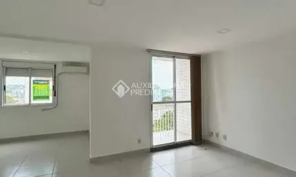 Apartamento com 3 quartos à venda na Rua Doutor Campos Velho, 1756, Cristal, Porto Alegre, 63 m2 por R$ 329.900