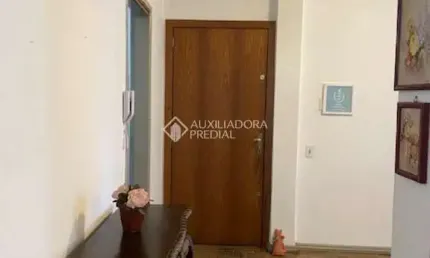 Apartamento com 2 quartos à venda na rua engenheiro antônio carlos tibiriçá, 480, petrópolis, porto alegre, 62 m2 por r$ 200.000