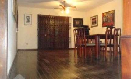 Casa em condomínio fechado com 5 quartos à venda na Rua Chile, 853, Jardim Botânico, Porto Alegre, 221 m2 por R$ 1.200.000