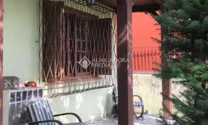 Casa com 5 quartos à venda na Rua Roque Gonzales, 103, Jardim Botânico, Porto Alegre, 190 m2 por R$ 750.000