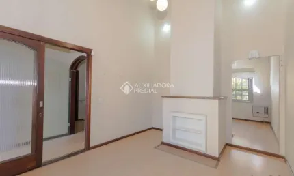Casa com 3 quartos à venda na Rua Anita Garibaldi, 315, Centro, Canoas, 180 m2 por R$ 780.000