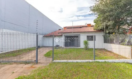 Casa com 3 quartos à venda na Rua Pirapo, 941, Igara, Canoas, 230 m2 por R$ 690.000
