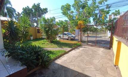 Casa com 3 quartos à venda na Rua da Figueira, 580, Nossa Senhora das Graças, Canoas, 100 m2 por R$ 650.000