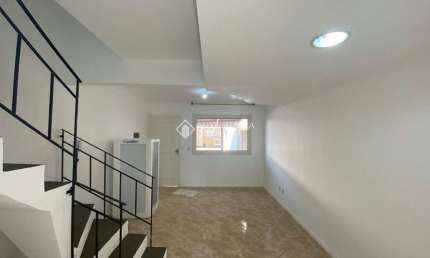 Casa em condomínio fechado com 2 quartos à venda na Rua Treze de Maio, 630, Rio Branco, Canoas, 106 m2 por R$ 277.000