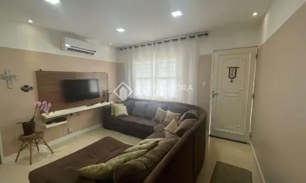 Casa com 2 quartos à venda na Rua Hermínio Leal de Albuquerque, 1945, Parque Santa Fé, Porto Alegre, 110 m2 por R$ 355.000