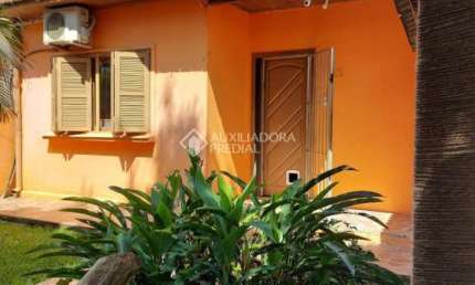 Casa com 2 quartos à venda na Rua Santa Terezinha, 101, Nossa Senhora das Graças, Canoas, 65 m2 por R$ 480.000