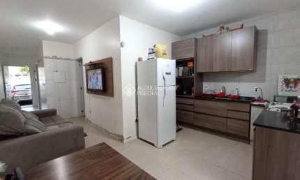 Casa com 2 quartos à venda na Rui Loretto Lopes, 52, Harmonia, Canoas, 51 m2 por R$ 250.000