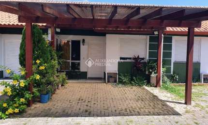 Casa em condomínio fechado com 2 quartos à venda na Avenida do Nazario, 1200, Olaria, Canoas, 50 m2 por R$ 280.000