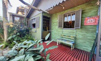 Casa com 4 quartos à venda na Rua Doutor Alfredo Angelo Filho, 762, Igara, Canoas, 200 m2 por R$ 449.999