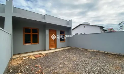 Casa com 2 quartos à venda na Lavanda, 167, Centro, Nova Santa Rita, 67 m2 por R$ 350.000