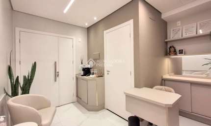 Sala comercial à venda na Avenida Getúlio Vargas, 4831, Centro, Canoas, 34 m2 por R$ 425.000