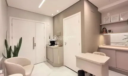 Sala comercial à venda na Avenida Getúlio Vargas, 4831, Centro, Canoas, 34 m2 por R$ 424.999