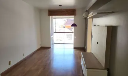 Apartamento com 2 quartos à venda na rua mucio teixeira, 1250, menino deus, porto alegre, 61 m2 por r$ 450.000