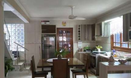 Casa em condomínio fechado com 3 quartos à venda na Rua Cacilda Becker, 54, Harmonia, Canoas, 213 m2 por R$ 429.000