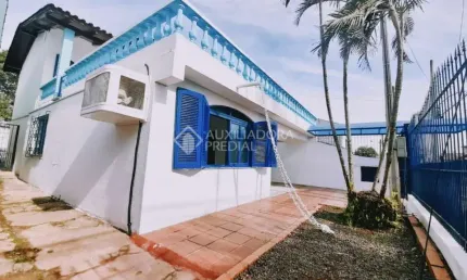 Casa em condomínio fechado com 4 quartos à venda na Rua Porto Seguro, 615, Nossa Senhora das Graças, Canoas, 140 m2 por R$ 580.000