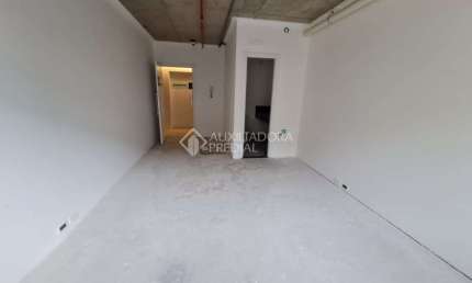 Sala comercial à venda na Avenida Getúlio Vargas, 4831, Centro, Canoas, 27 m2 por R$ 298.000