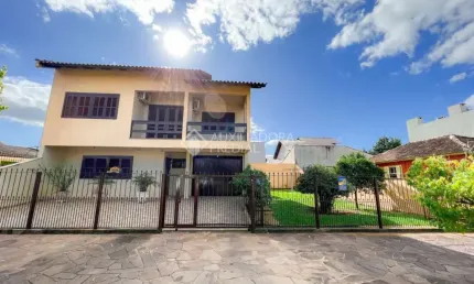 Casa com 3 quartos à venda na Rua Gago Coutinho, 381, Fátima, Canoas, 200 m2 por R$ 850.000