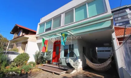 Casa com 3 quartos à venda na Travessa Antilhas, 56, Jardim Lindóia, Porto Alegre, 300 m2 por R$ 2.500.000