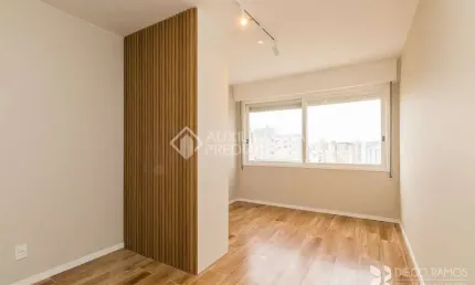 Apartamento com 1 quarto à venda na Rua Coronel Genuino, 342, Centro Histórico, Porto Alegre, 25 m2 por R$ 215.000