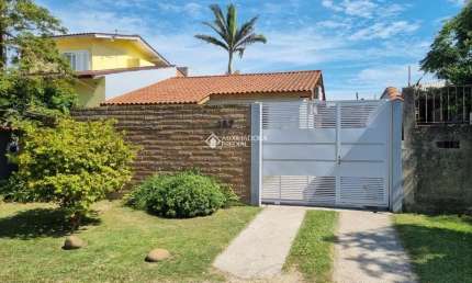 Casa com 2 quartos à venda na Rua Irmão Nicolás Rubio, 167, Ponta Grossa, Porto Alegre, 95 m2 por R$ 420.000
