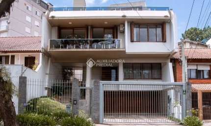 Casa com 3 quartos à venda na Rua Moema, 67, Chácara das Pedras, Porto Alegre, 382 m2 por R$ 1.800.000