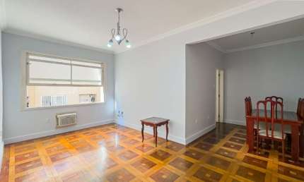 Apartamento com 3 quartos à venda na Rua Ramiro Barcelos, 728, Moinhos de Vento, Porto Alegre, 100 m2 por R$ 420.000