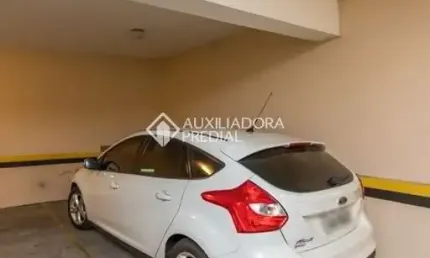Garagem à venda na Rua Silva Jardim, 478, Auxiliadora, Porto Alegre, 10 m2 por R$ 43.000