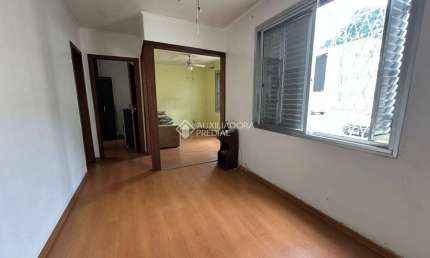 Apartamento com 2 quartos à venda na Rua Roque Calage, 180, Passo da Areia, Porto Alegre, 56 m2 por R$ 245.000