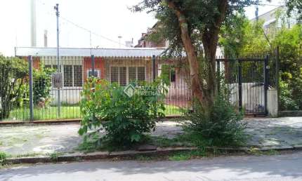Casa com 3 quartos à venda na Rua Gaston Englert, 125, Vila Ipiranga, Porto Alegre, 220 m2 por R$ 642.000