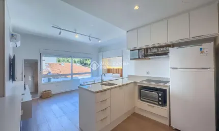 Apartamento com 1 quarto à venda na Rua Doutora Carmen Pinto de Azevedo Andrade, 96, Floresta, Porto Alegre, 29 m2 por R$ 445.000