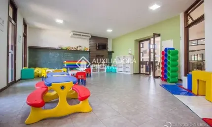 Terreno em condomínio fechado à venda na Estrada das Três Meninas, 1400, Vila Nova, Porto Alegre, 563 m2 por R$ 490.000