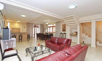 Casa com 3 quartos à venda na Rua Professor Juvenal Miler, 68, Rio Branco, Porto Alegre, 465 m2 por R$ 3.000.000