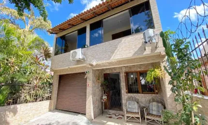 Casa com 3 quartos à venda na Rua Doutor Dias da Cruz, 246, Medianeira, Porto Alegre, 300 m2 por R$ 856.000