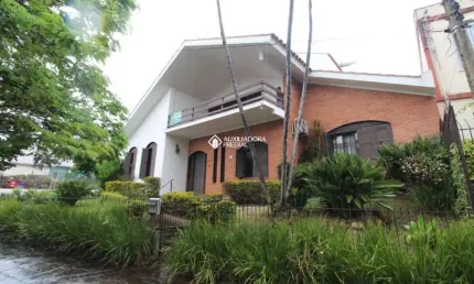 Casa em condomínio fechado com 6 quartos para alugar na Praça Lima Duarte, 57, Chácara das Pedras, Porto Alegre, 406 m2 por R$ 25.000