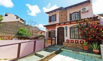 Casa com 3 quartos à venda na Rua Javari, 47, Cristo Redentor, Porto Alegre, 233 m2 por R$ 690.000