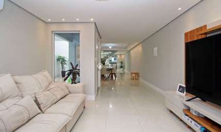 Casa com 3 quartos à venda na Rua Teixeira de Freitas, 558, Santo Antônio, Porto Alegre, 138 m2 por R$ 1.390.500