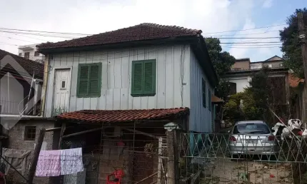 Terreno à venda na avenida ipê, 653, vila jardim, porto alegre, 351 m2 por r$ 395.000