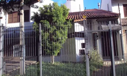 Casa com 4 quartos à venda na Avenida Senador Daniel Krieger, 187, Jardim Itu Sabará, Porto Alegre, 330 m2 por R$ 1.100.000