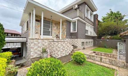 Casa com 5 quartos à venda na Rua Acélio Daudt, 135, Passo da Areia, Porto Alegre, 283 m2 por R$ 1.808.000