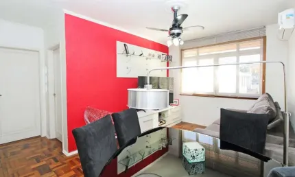 Apartamento com 2 quartos à venda na Avenida Plínio Brasil Milano, 2205, Higienópolis, Porto Alegre, 53 m2 por R$ 248.400