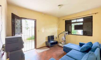Casa com 2 quartos à venda na Avenida Salvador Leão, 611, Sarandi, Porto Alegre, 103 m2 por R$ 450.000