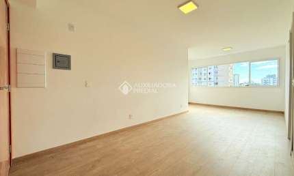 Apartamento com 3 quartos à venda na Rua Monteiro Lobato, 334, Partenon, Porto Alegre, 74 m2 por R$ 599.000