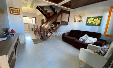 Casa com 3 quartos à venda na GUILHERME GITMAN, 123, Zona Nova, Capão da Canoa, 180 m2 por R$ 1.100.000