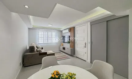 Casa em condomínio fechado com 4 quartos à venda na avenida josé aloísio filho, 965, humaitá, porto alegre, 84 m2 por r$ 468.500