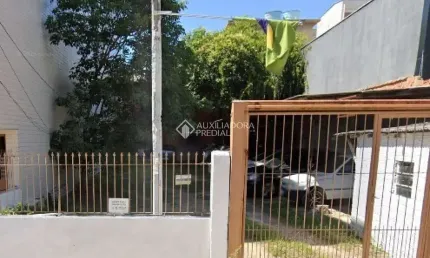 Terreno à venda na Rua João de Magalhães, 41, Passo da Areia, Porto Alegre, 374 m2 por R$ 639.990