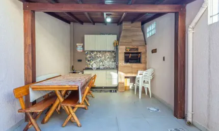 Casa com 2 quartos à venda na rua vereador terezio meireles, 35, jardim leopoldina, porto alegre, 65 m2 por r$ 359.000