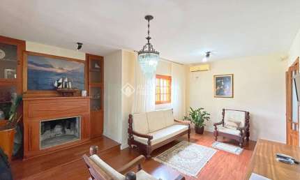 Casa com 4 quartos à venda na Rua Professor José Maria Rodrigues, 58, Vila Ipiranga, Porto Alegre, 302 m2 por R$ 1.140.000